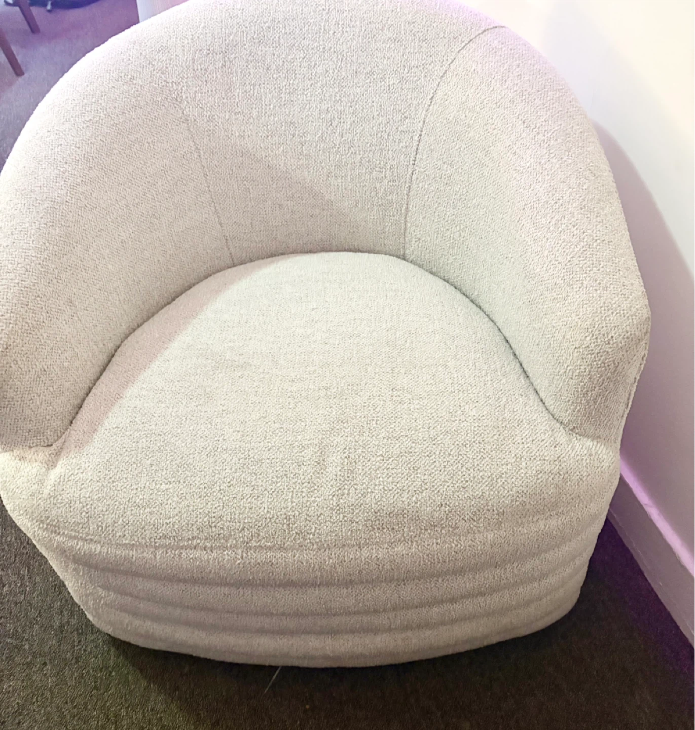 Cozy Swivel Armchair - Boucle Fabric