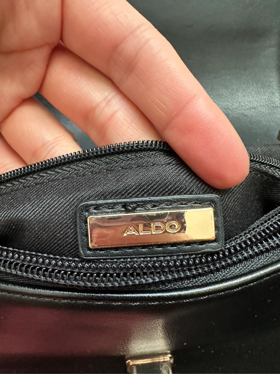 ALDO Black Faux Leather Shoulder Bag with Gold Chain - photo 5