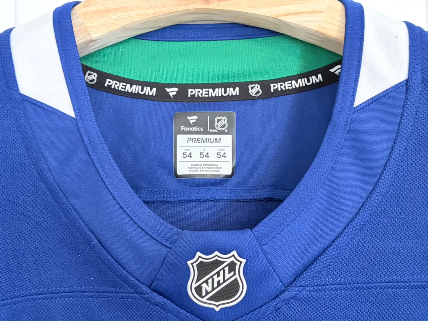 Authentic Fanatics Vancouver Canucks Premium Jersey Size 54 XL - photo 3