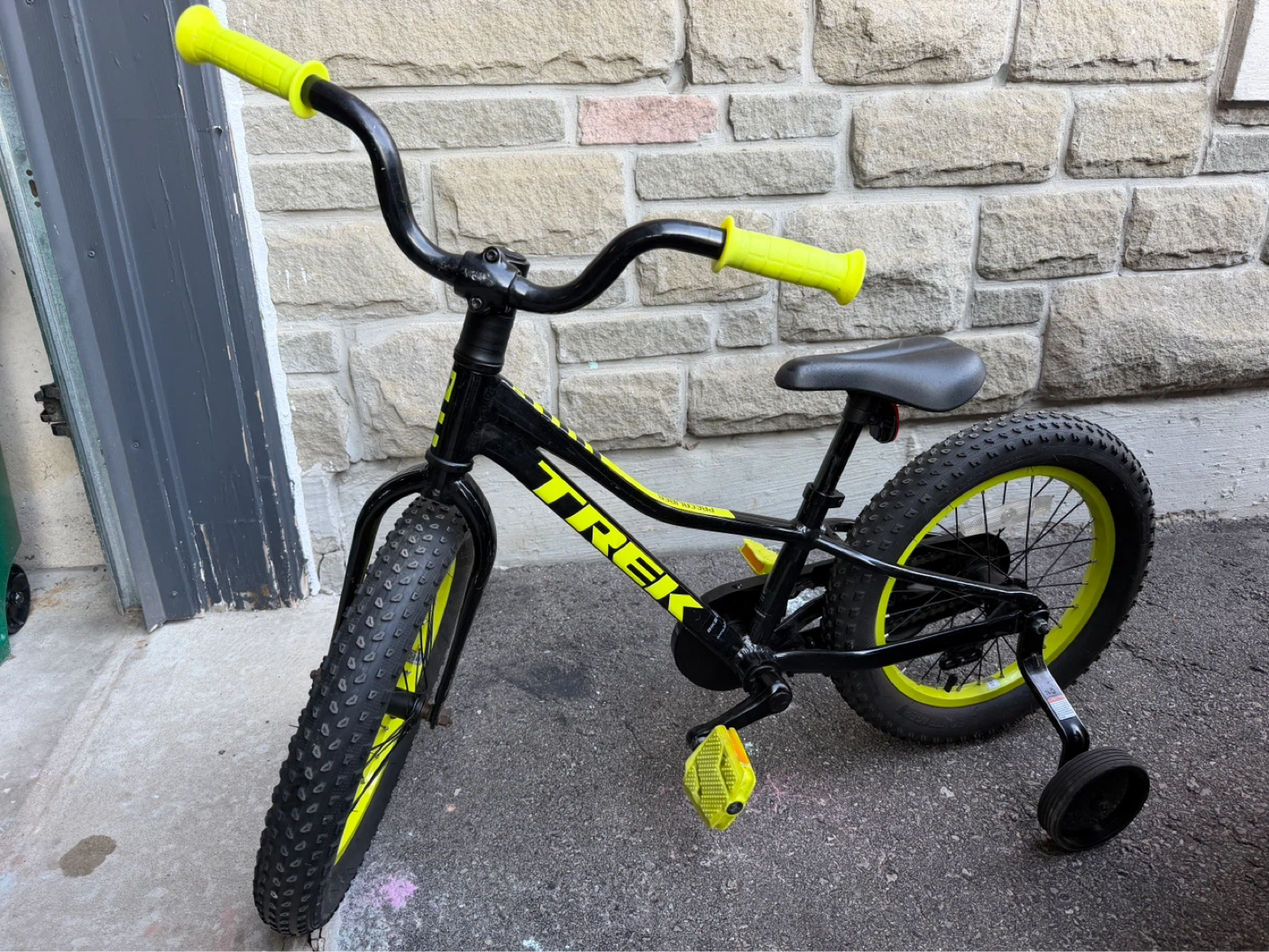 Trek Precaliber 16 kids bike
