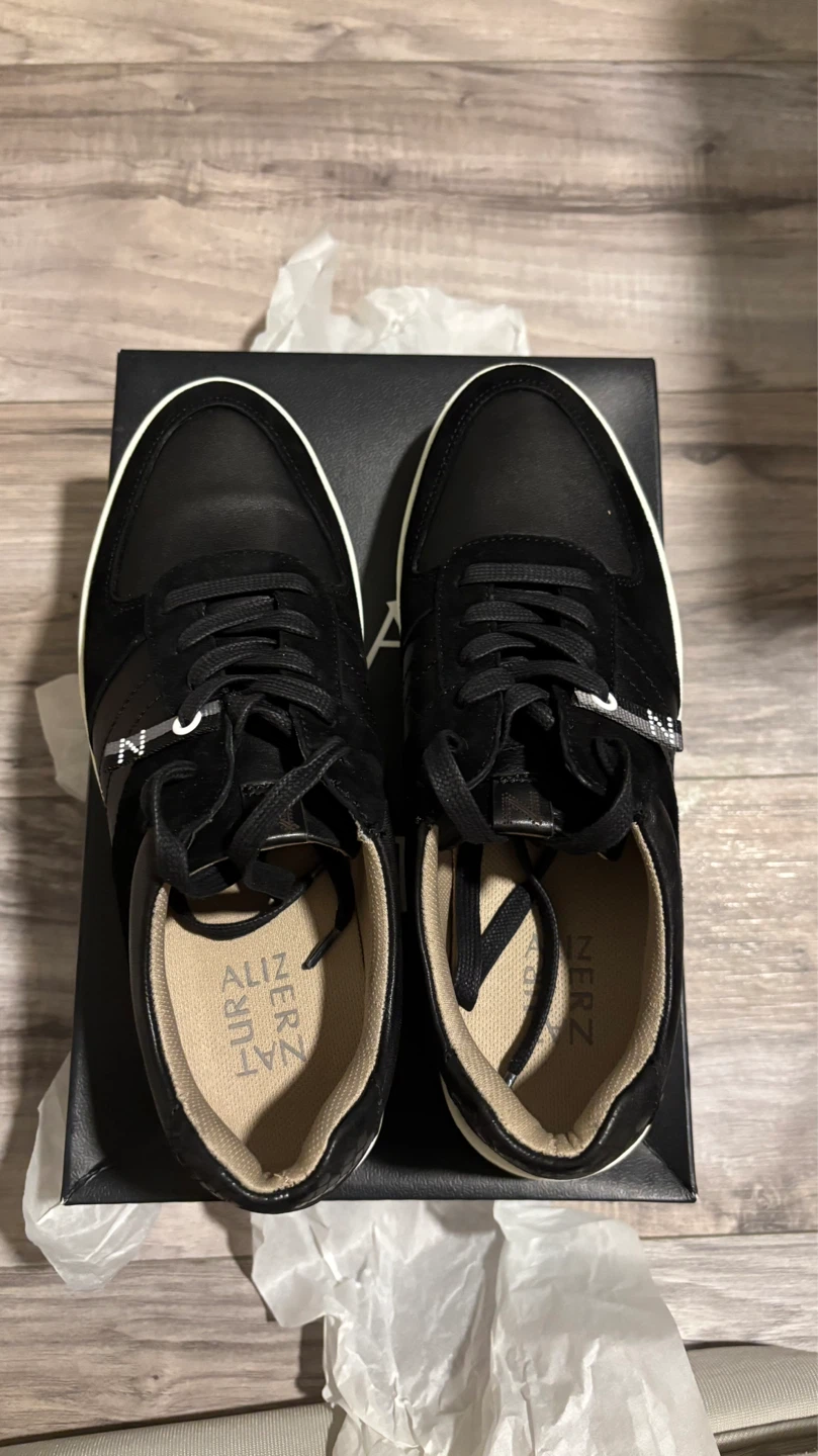 Brand New Naturalizer Black Leather Fashion Sneakers Size 7.5W - photo 5