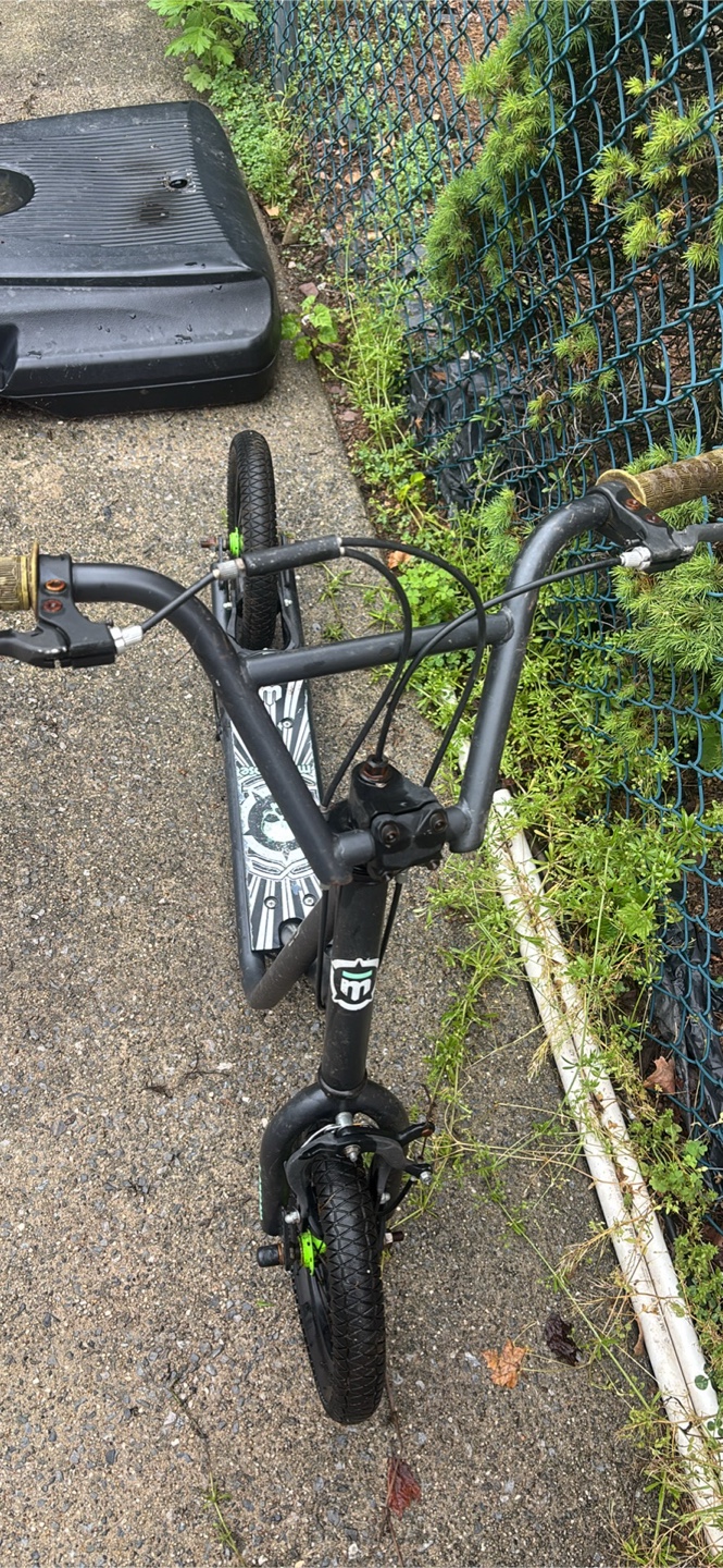 Mongoose Scooter - photo 3