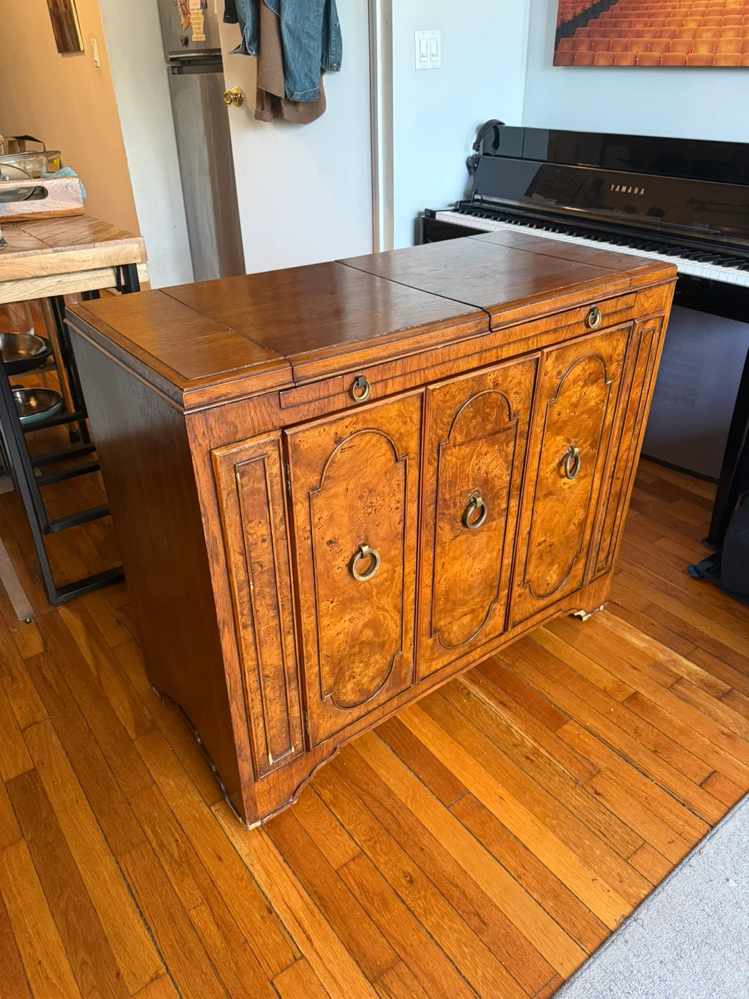 Vintage Wooden Bar Cabinet with 3 Doors - photo 4