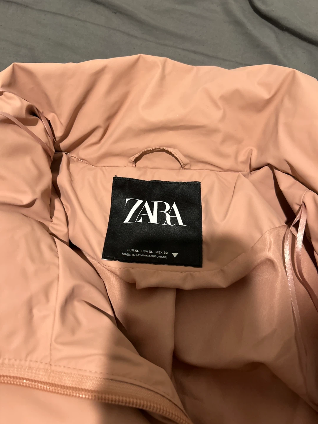 25 dollars for each jackets - photo 4