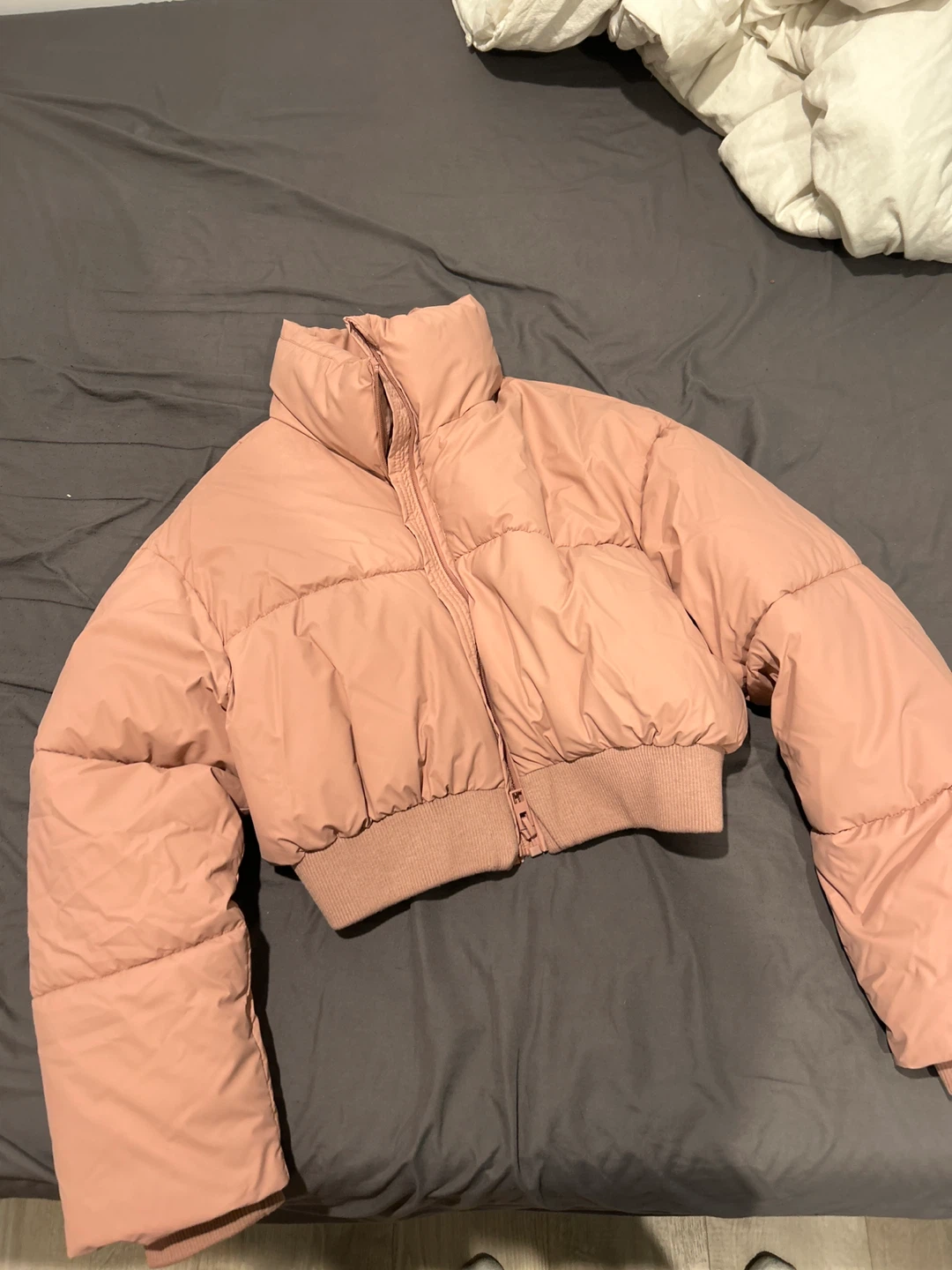 25 dollars for each jackets - photo 3