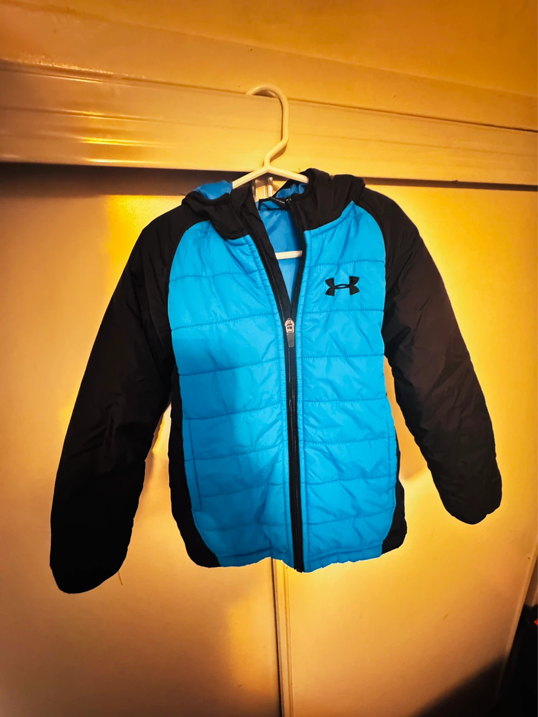 Under Armour Puffer Jacket - Boys Size S - photo 3