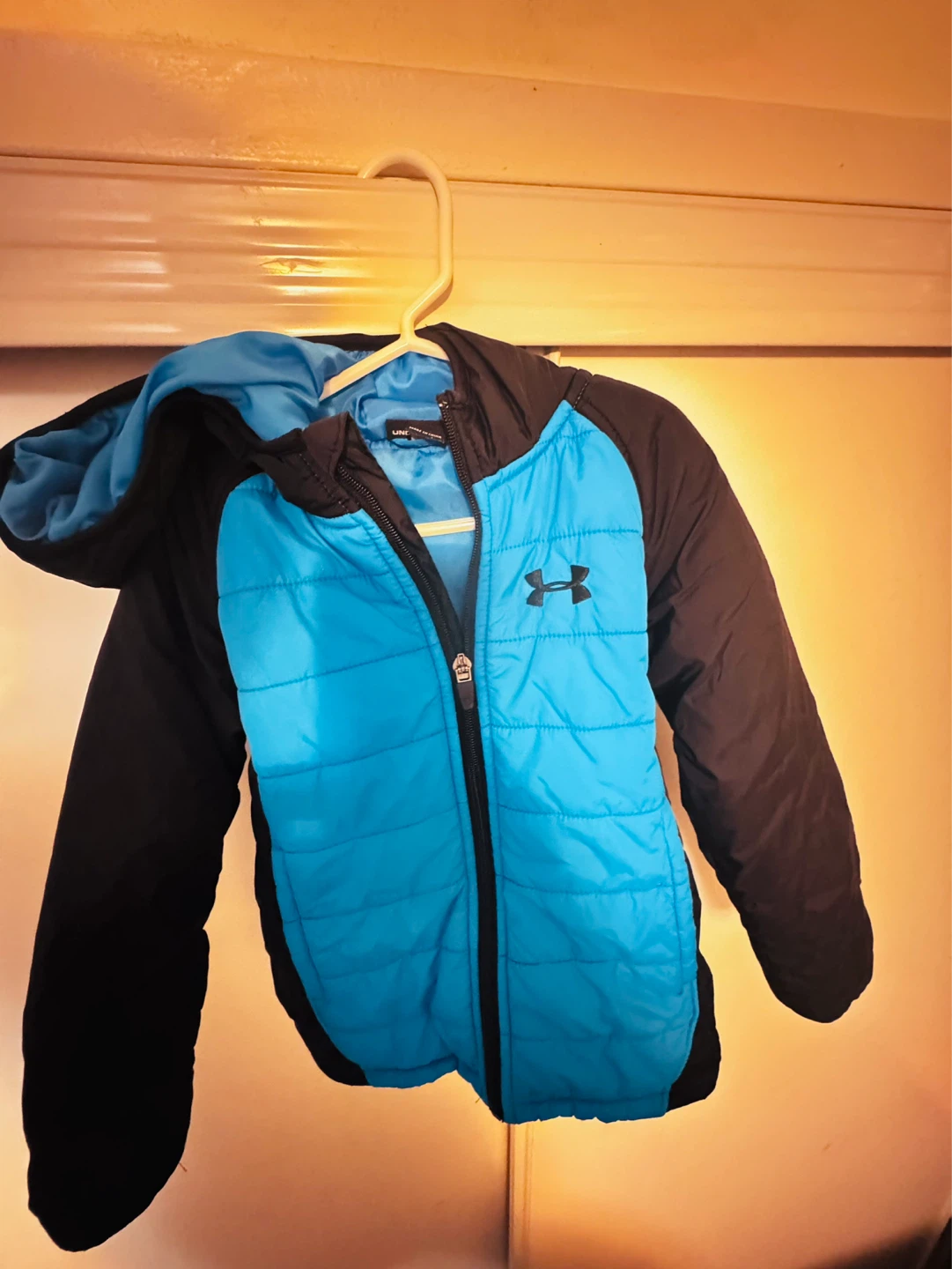 Under Armour Puffer Jacket - Boys Size S