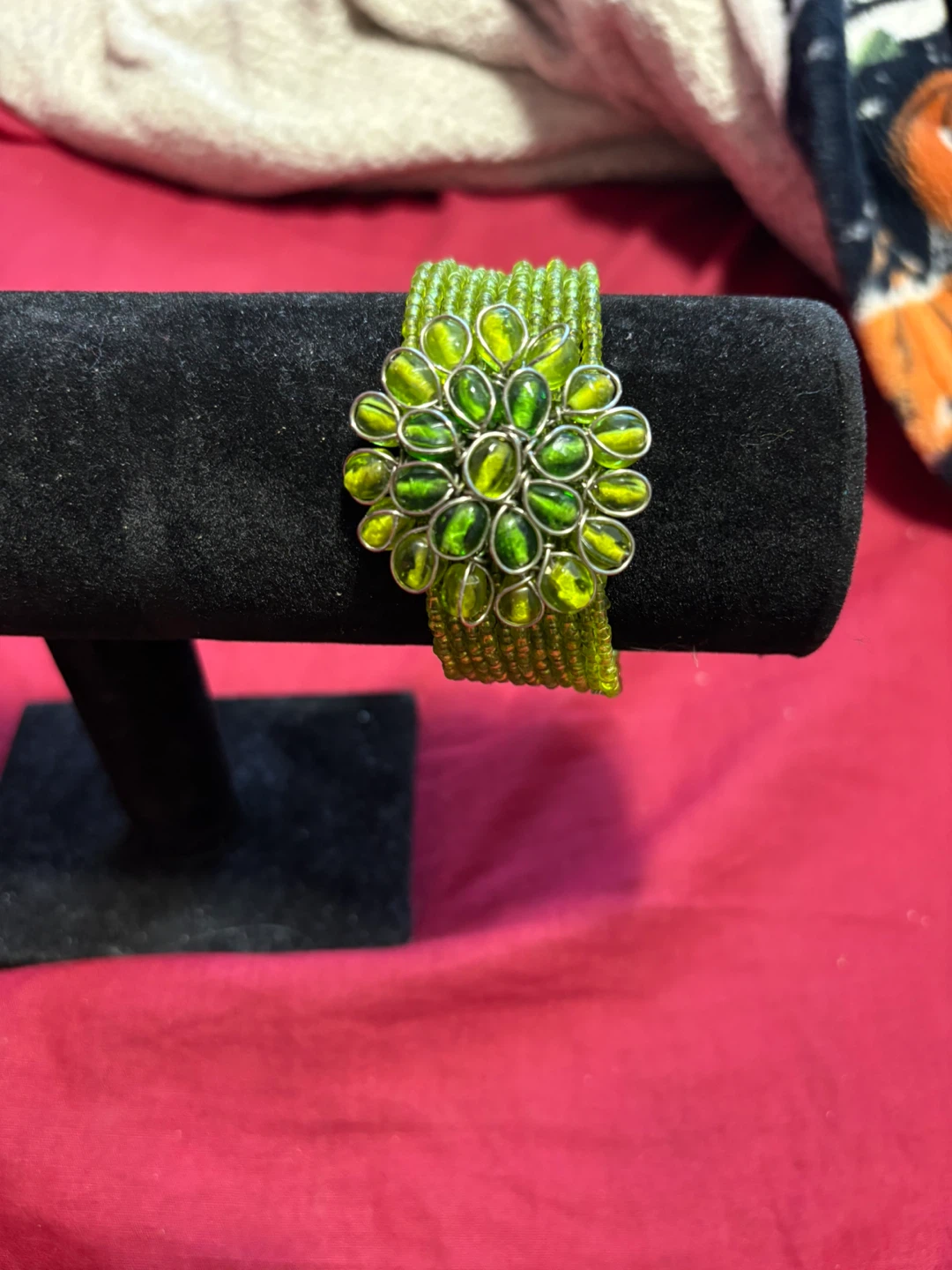 Green Beaded Bracelet with Floral Design