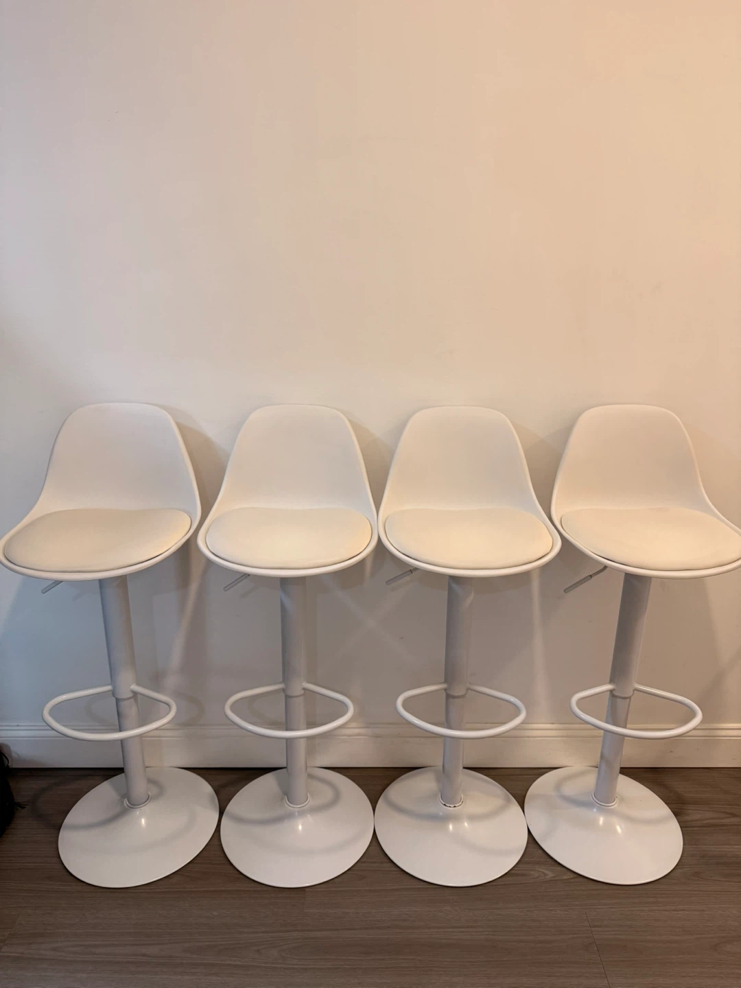 Set of 4 White Adjustable Bar Stools - photo 2