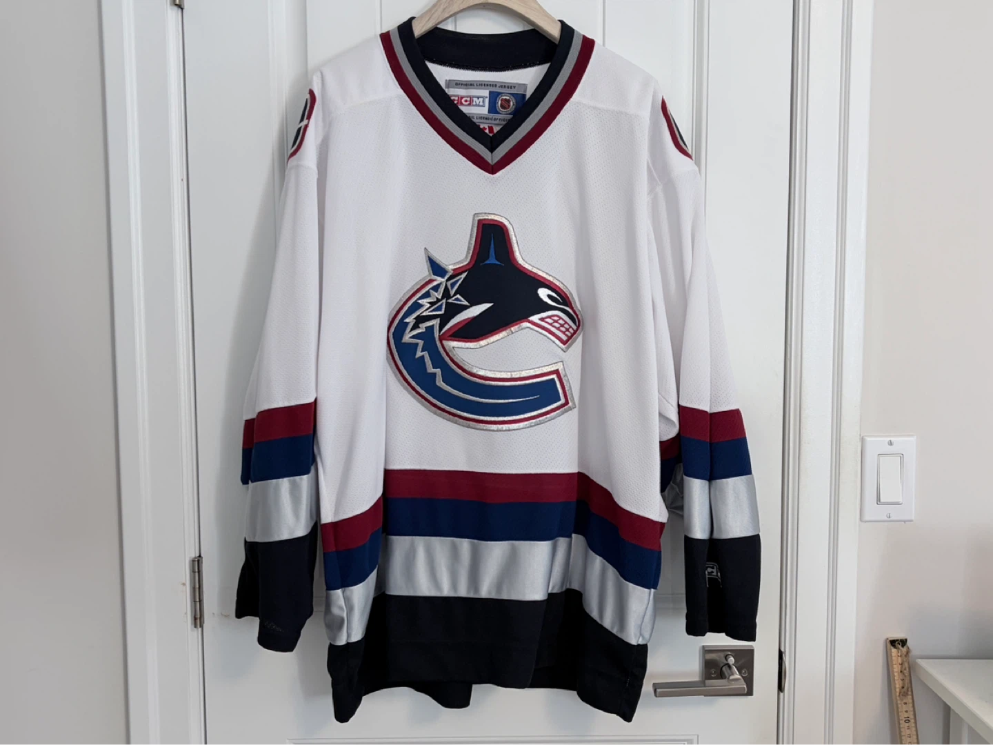 Authentic CCM Vancouver Canucks West Coast Express Jersey XL