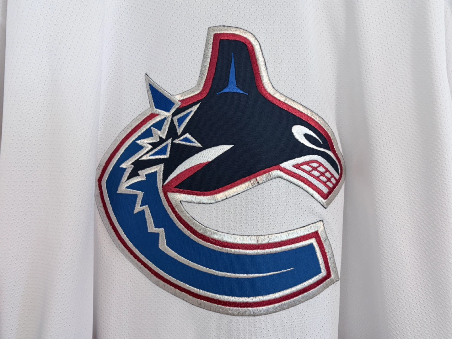 Authentic CCM Vancouver Canucks West Coast Express Jersey XL - photo 2