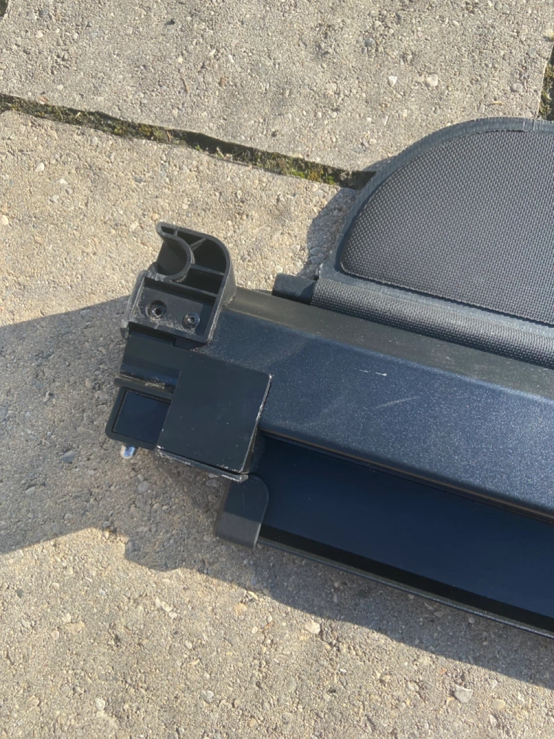 2016 E70 BMW RETRACTABLE CARGO COVER - photo 4