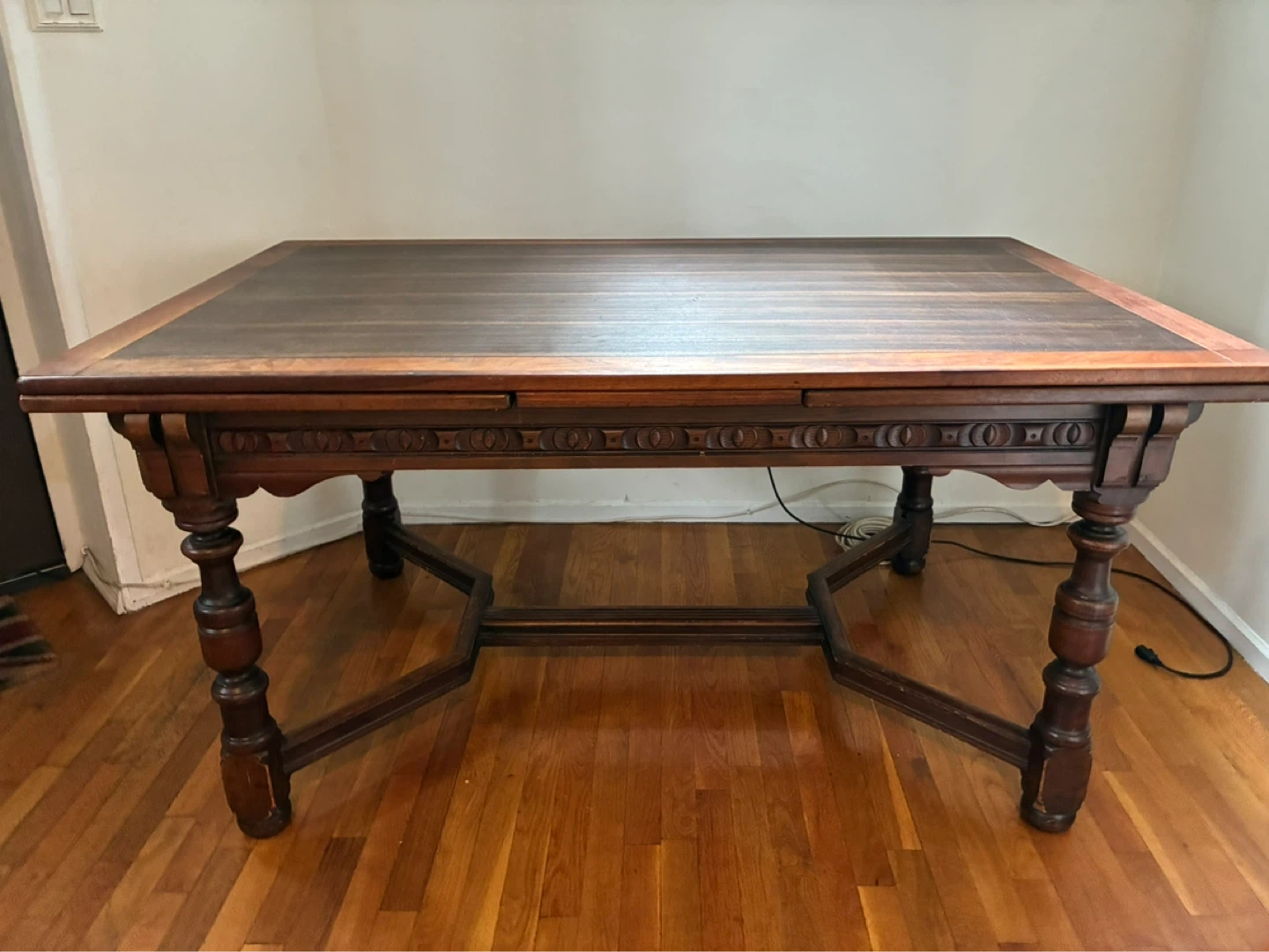 POTTERY BARN EXTENDABLE DINING TABLE