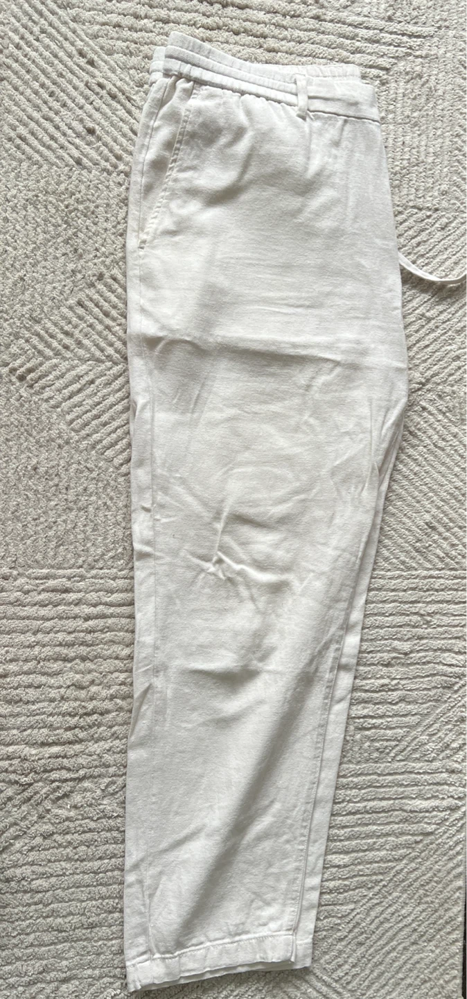Banana Republic White Chinos - Size 33