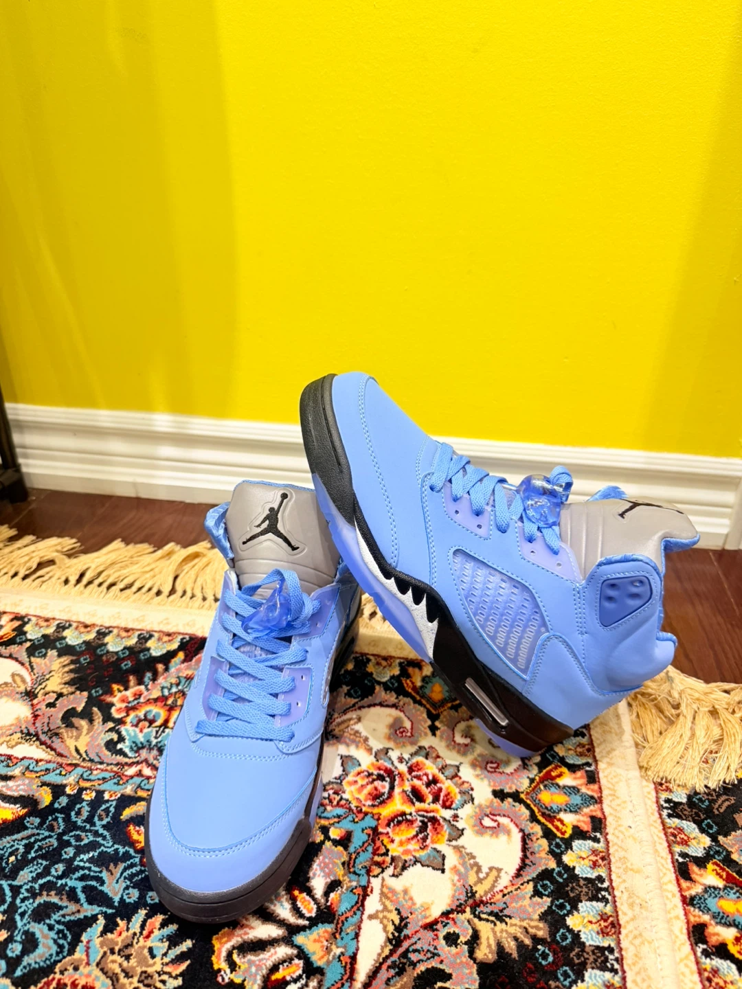 Air Jordan 5 Retro SE 'University Blue'