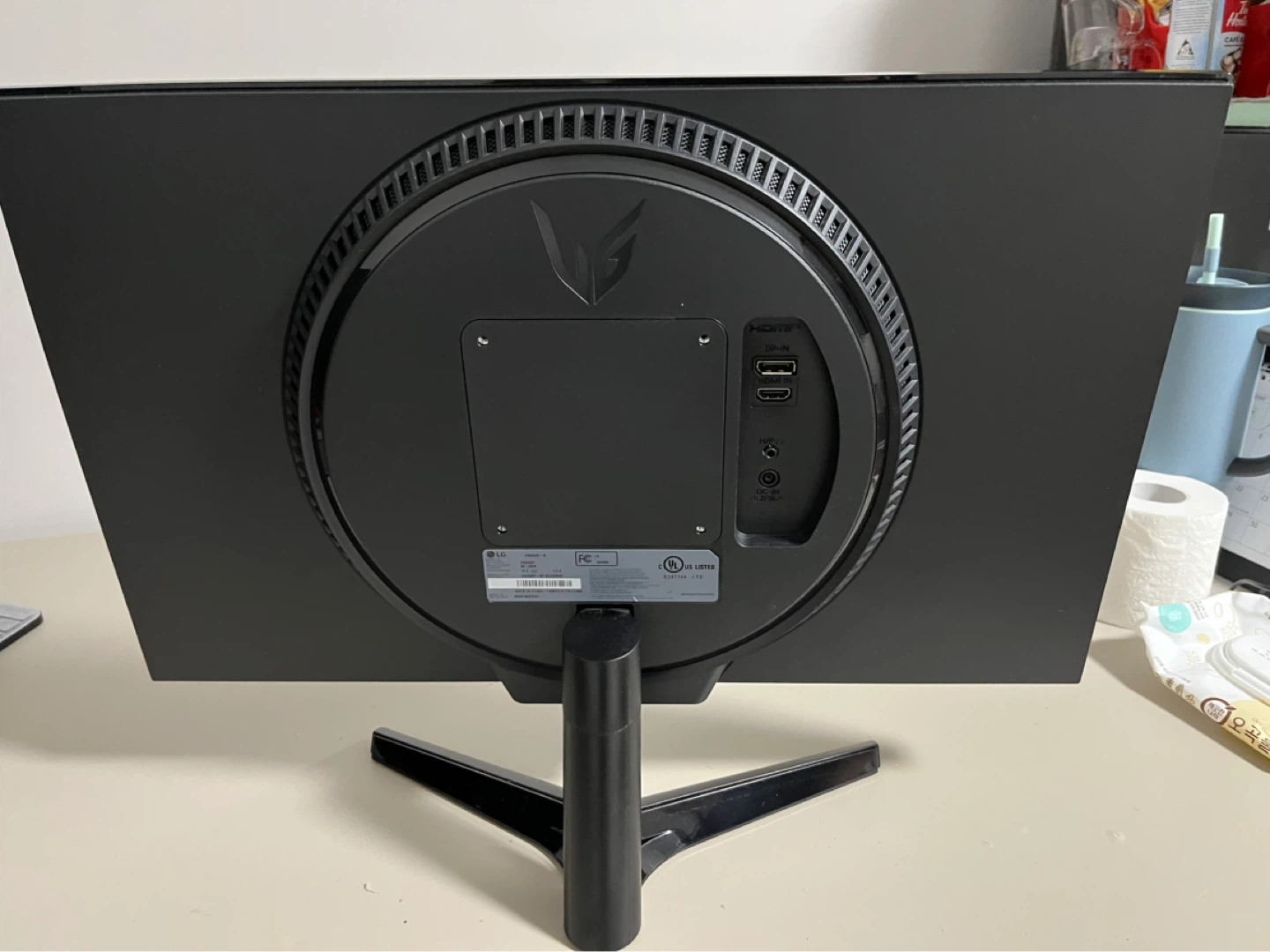 LG Ultragear 24GS60F-B 24" FHD 180Hz Gaming Monitor - photo 2