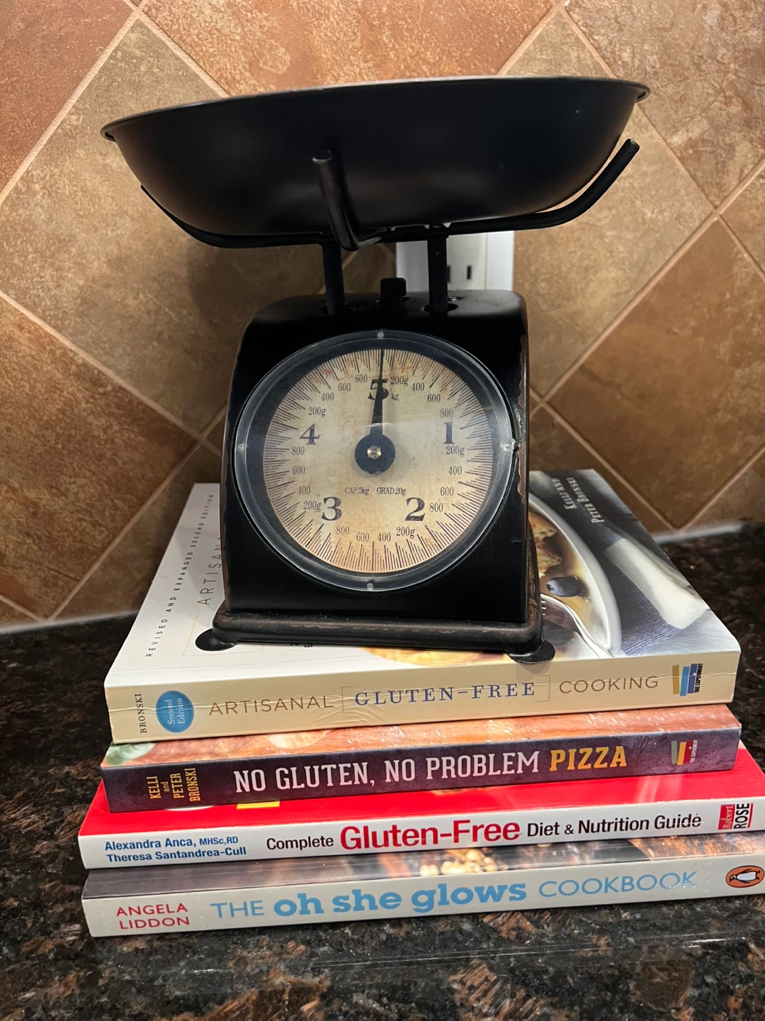 Antique-Style Countertop Kitchen Scale