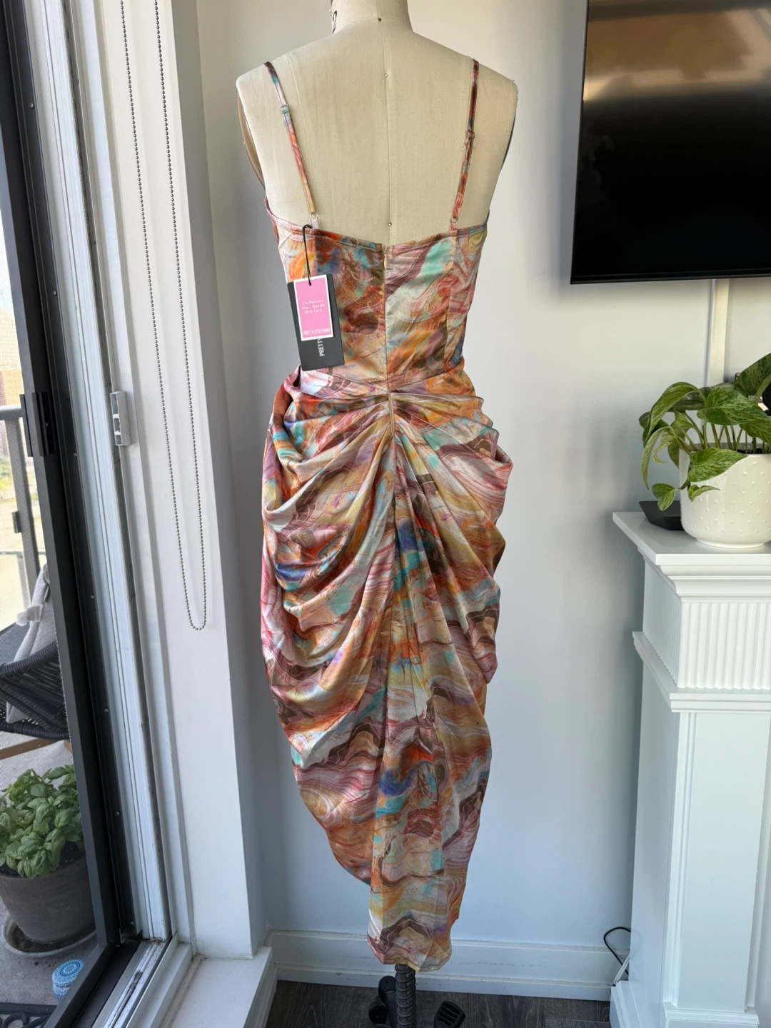 PrettyLittleThing Abstract Print Ruched Midi Dress size 4 - photo 2