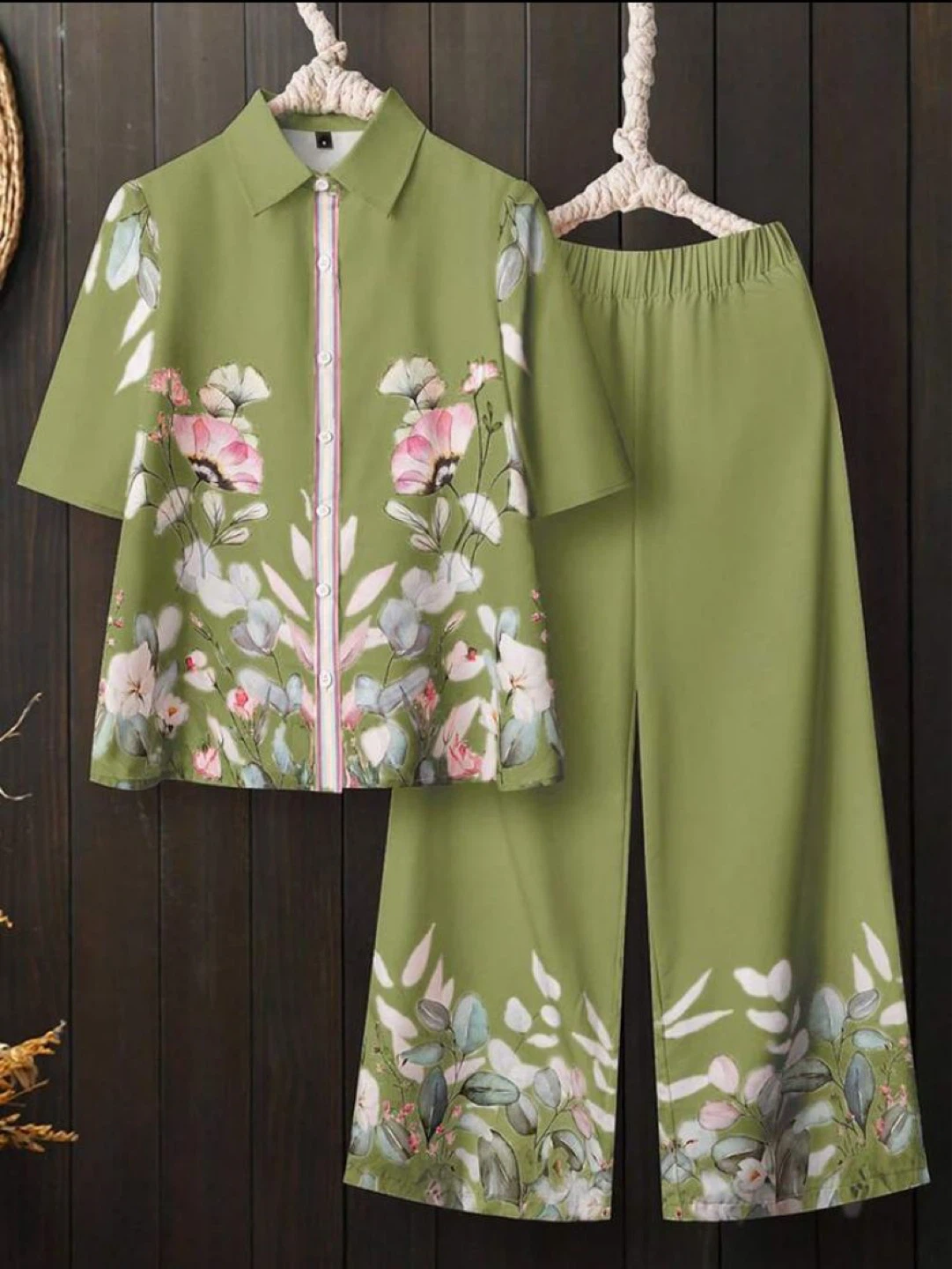 Women's Floral Print Green Pyjama Set