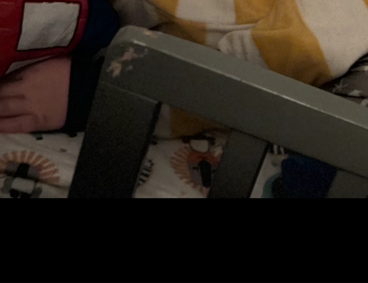 Toddler bed with mattress - photo 2