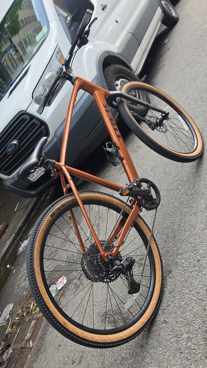 Trek Dual Sport 3 Gravel Bike - Orange