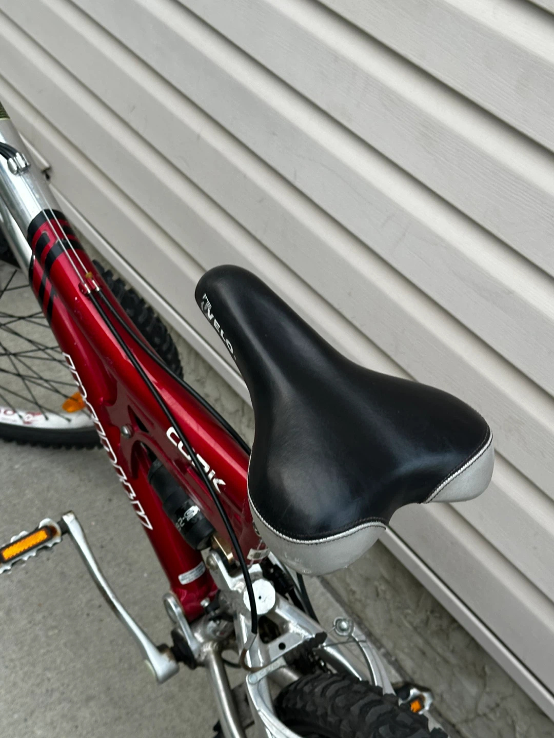 Red and Silver Mountain Bike - photo 4