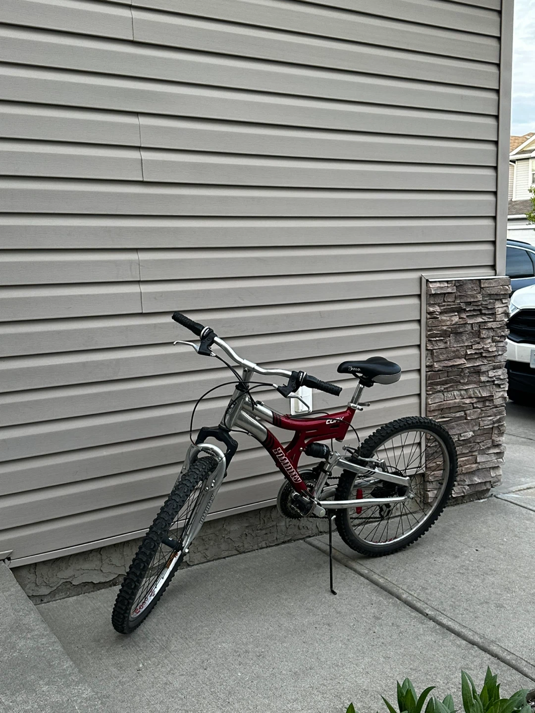 Red and Silver Mountain Bike - photo 2