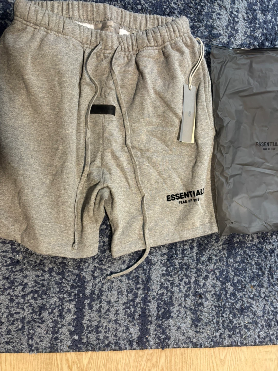 Essentials Fear of God Sweat Shorts - Grey