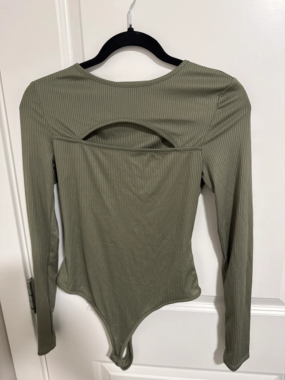 STREETWEAR SOCIETY Ribbed Cutout Long Sleeve Bodysuit