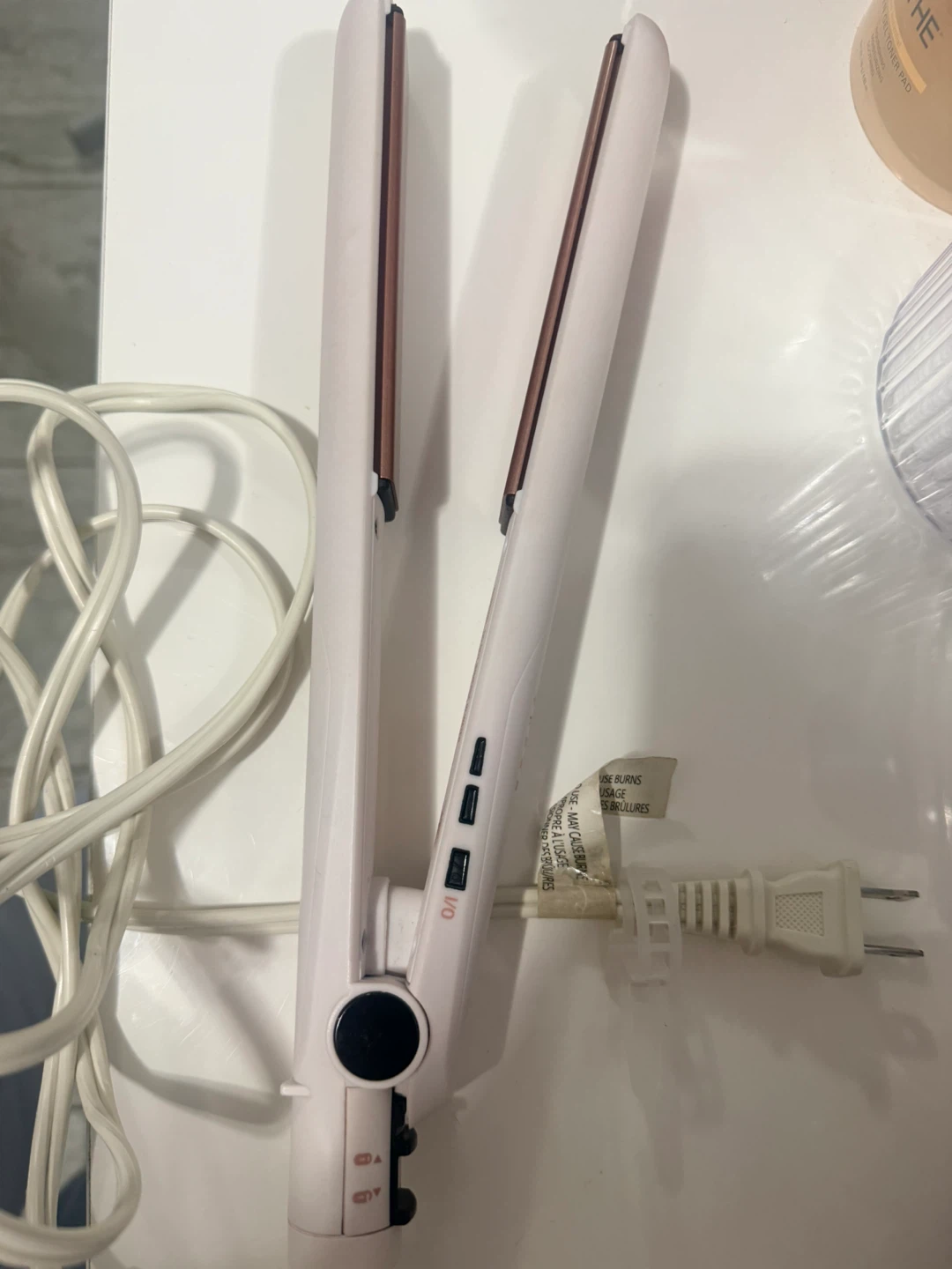 Conair White Flat Iron