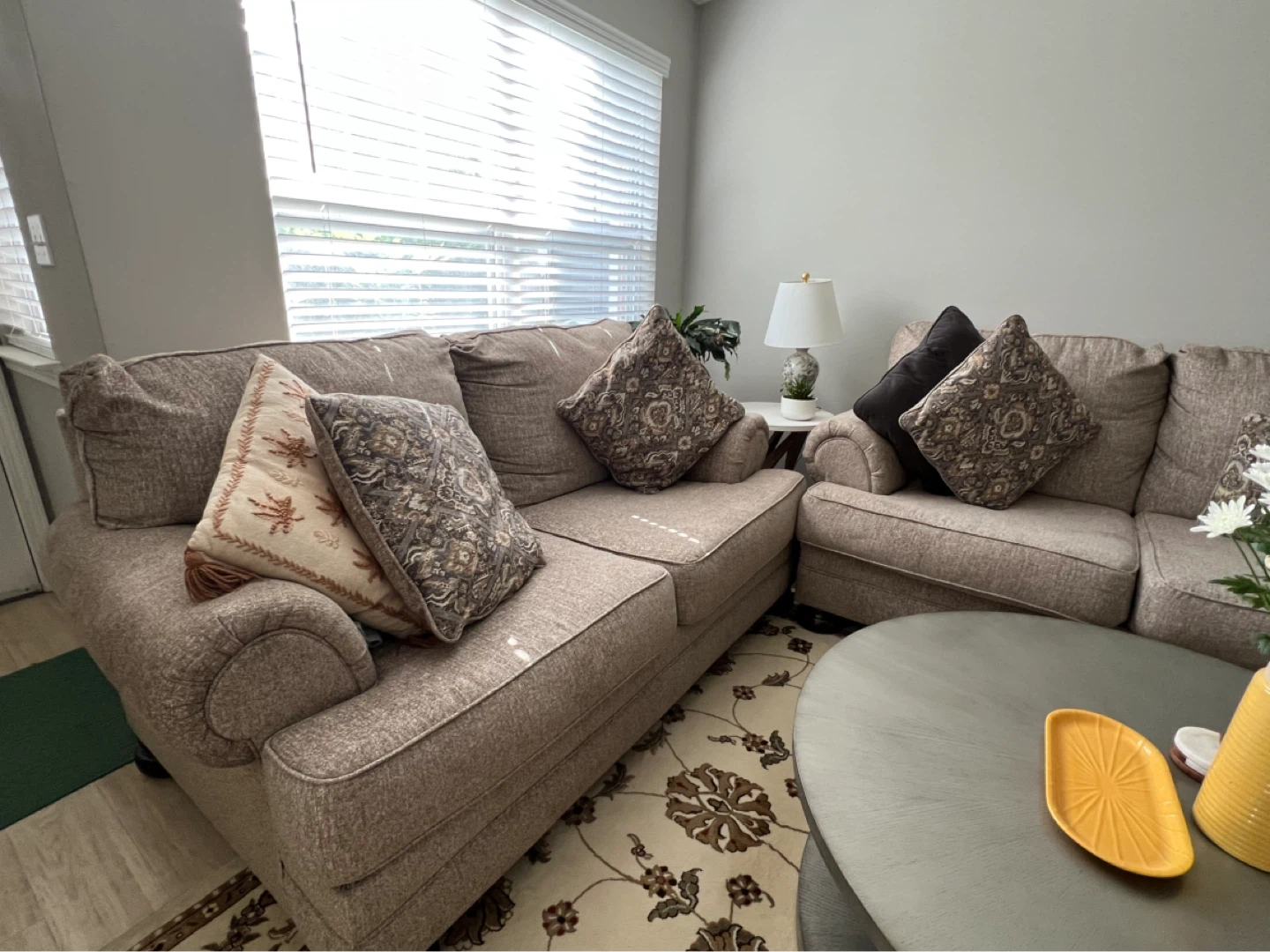 Sectional Sofa and round table with Pillows - photo 4