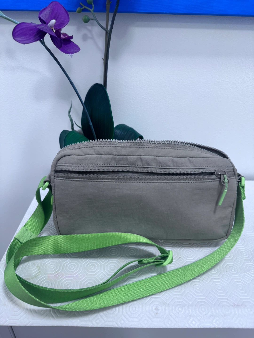 Lululemon Everywhere Belt Bag - Grey - photo 3