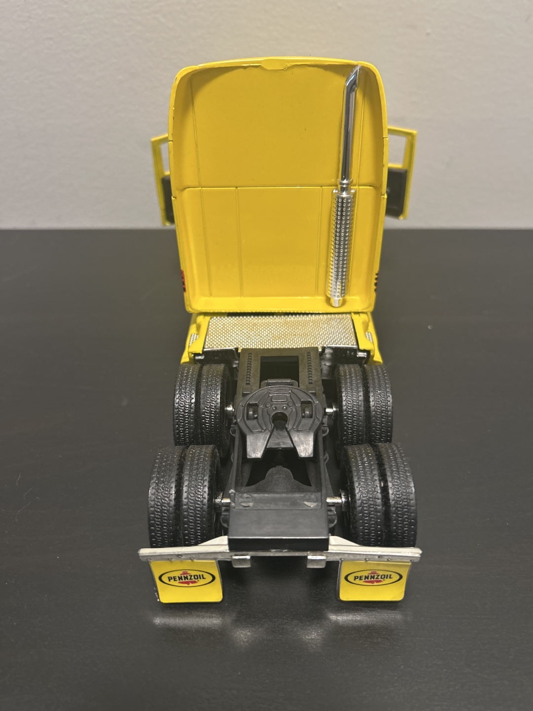 Yellow Pennzoil Racing Semi Truck Toy - photo 5