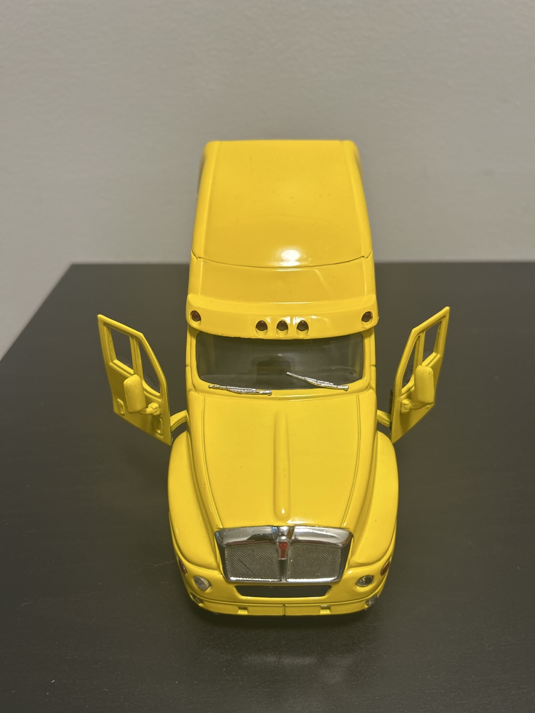 Yellow Pennzoil Racing Semi Truck Toy - photo 3