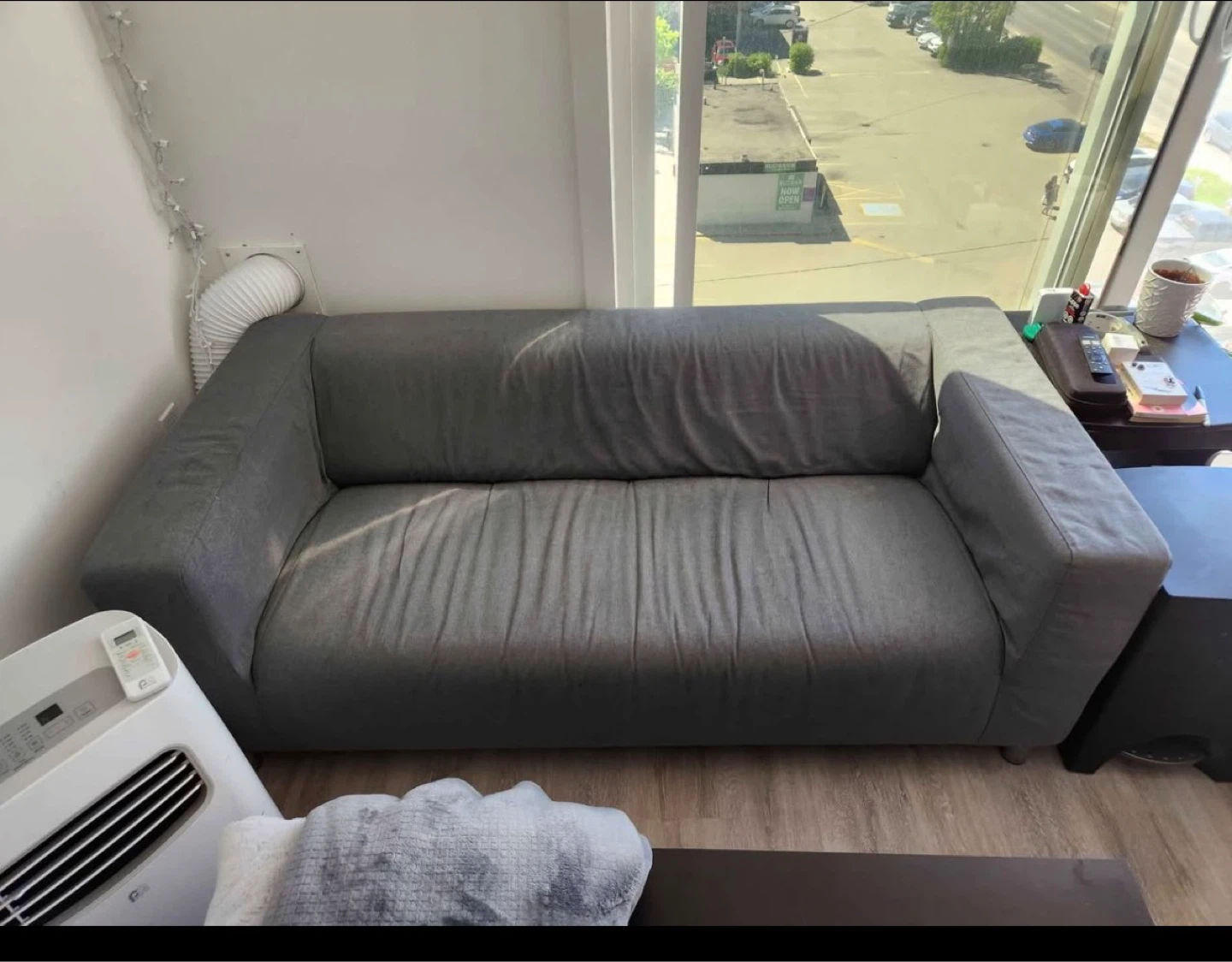moving sale