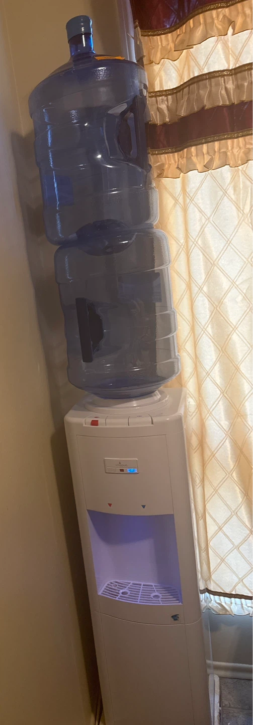 Water Cooler/Water Dispenser With 2 Large Water Jugs