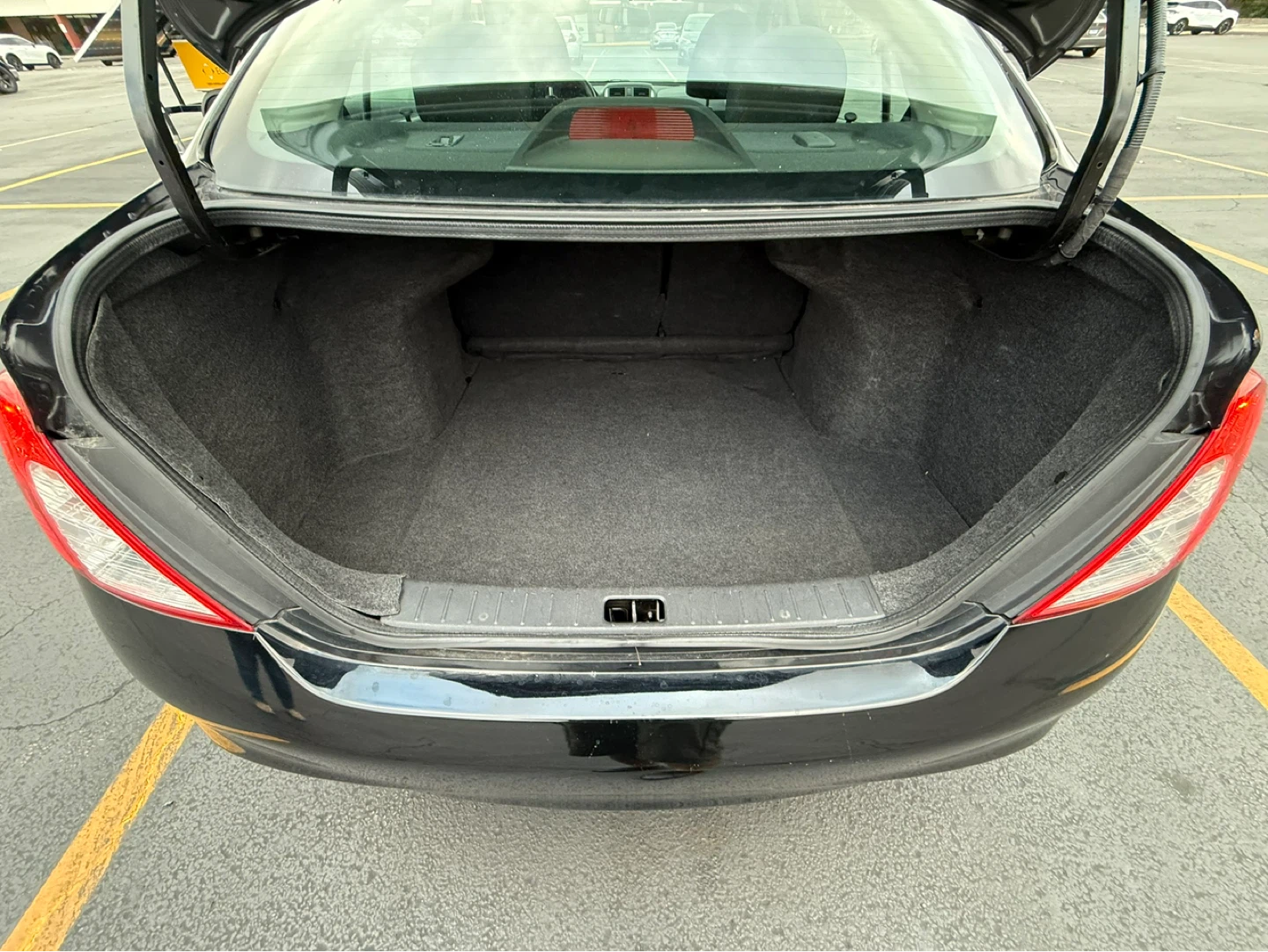 2012 Nissan Versa SL - photo 5