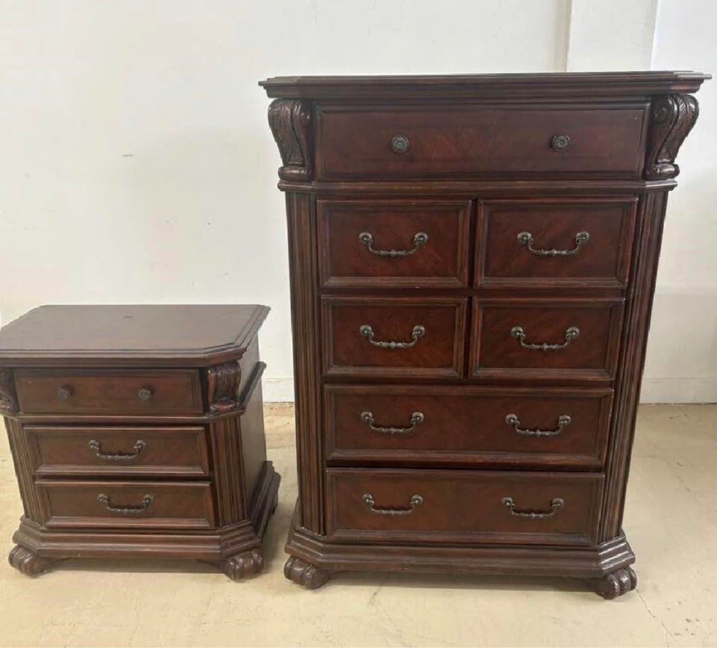 Mahogany Bedroom Set - Chest of Drawers and Nightstand - photo 2