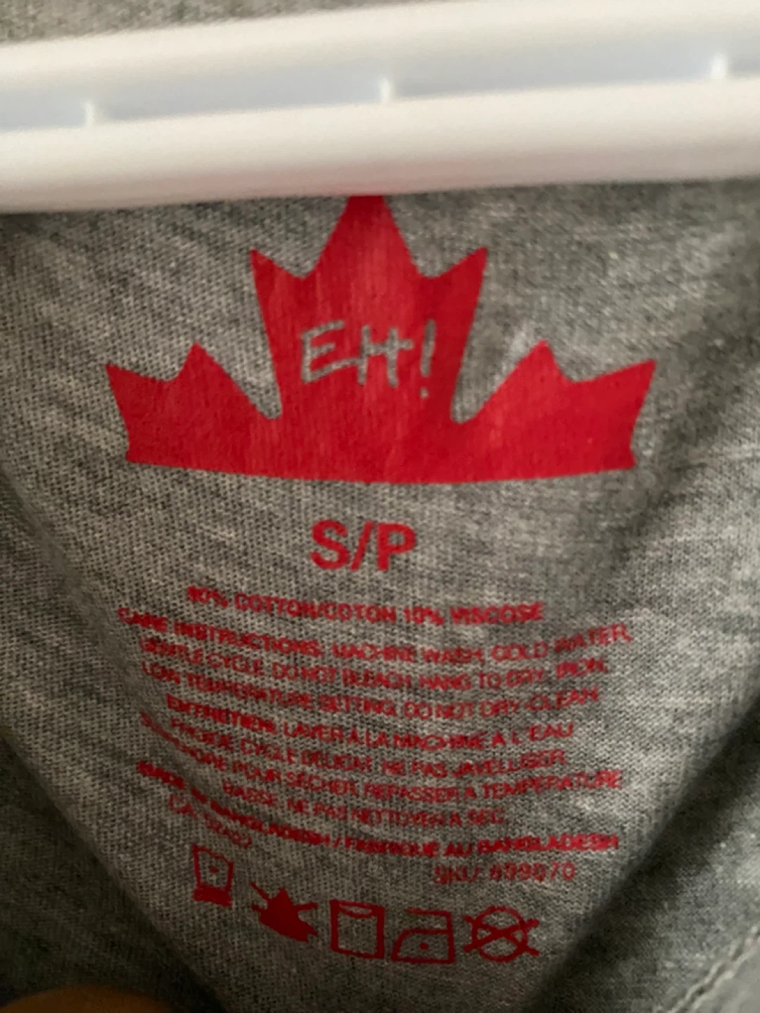 My Heart Belongs in Canada" T-Shirt - photo 2