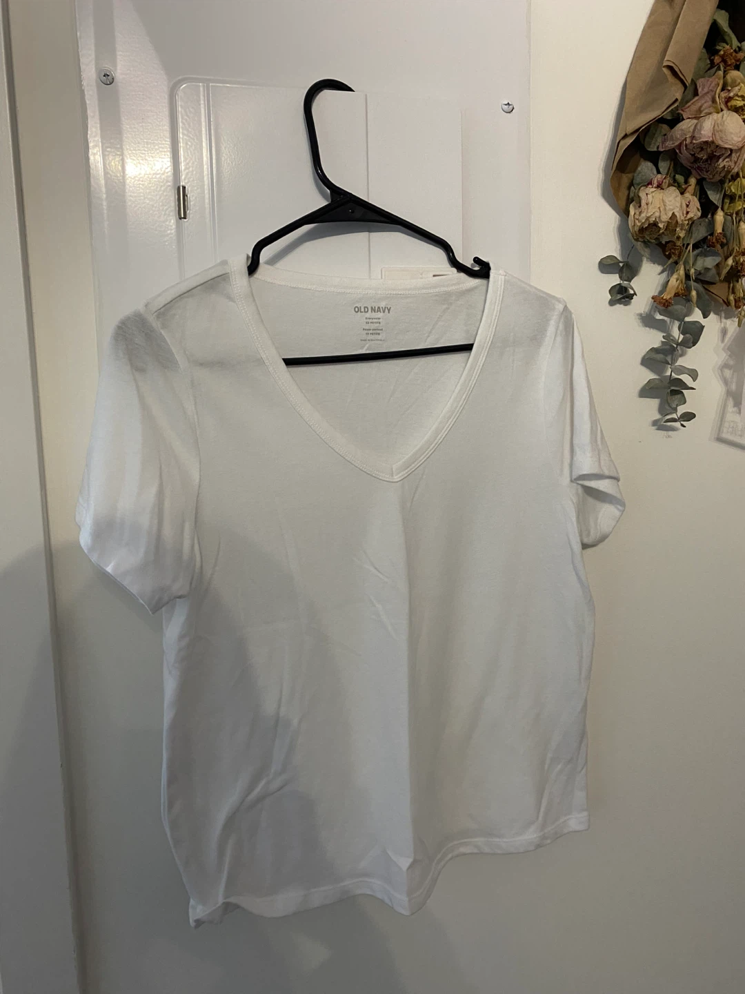 Old Navy Women's V-Neck T-Shirt