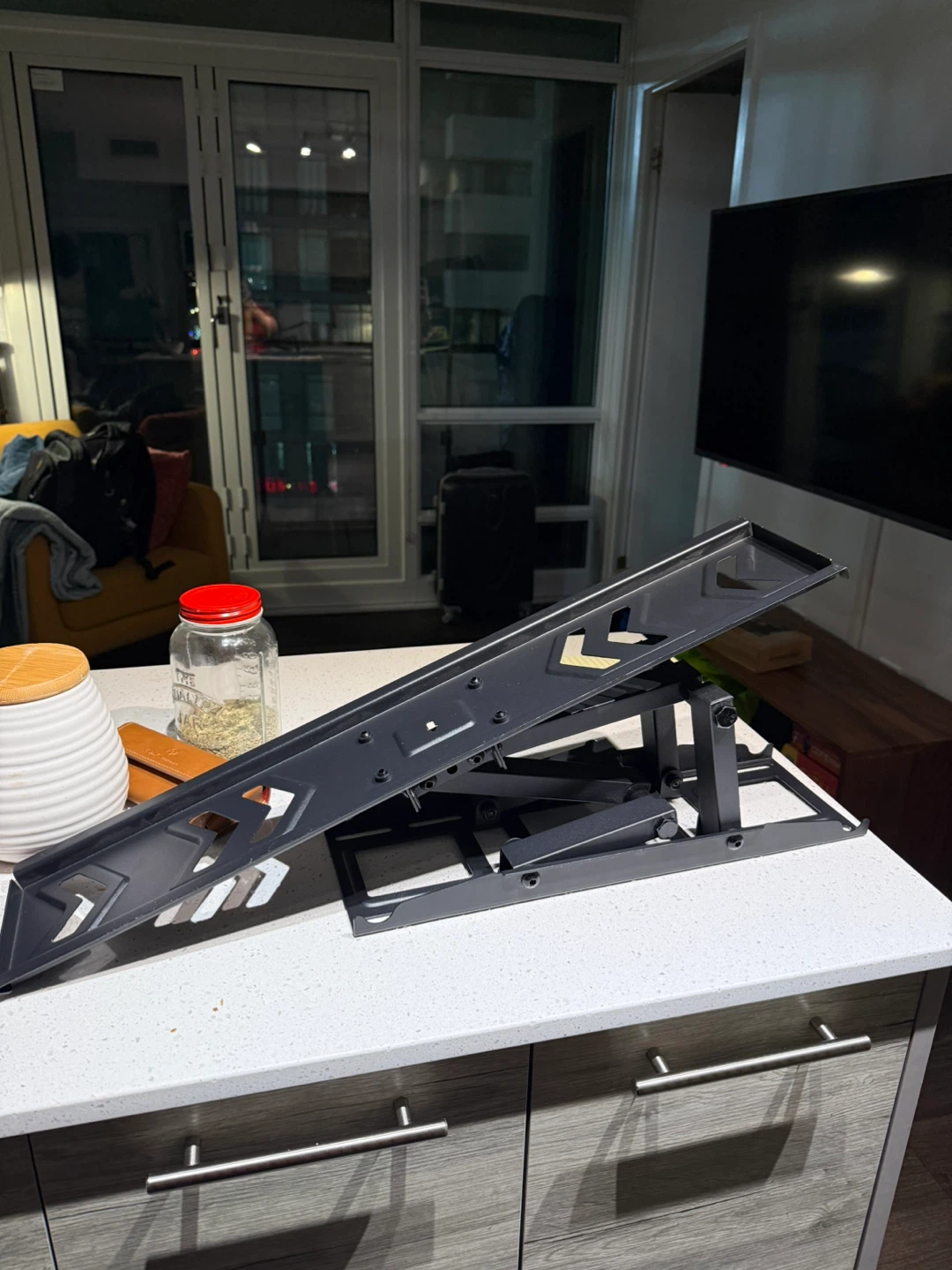 Heavy Duty Swivel and Extend TV Wall Mount - photo 2
