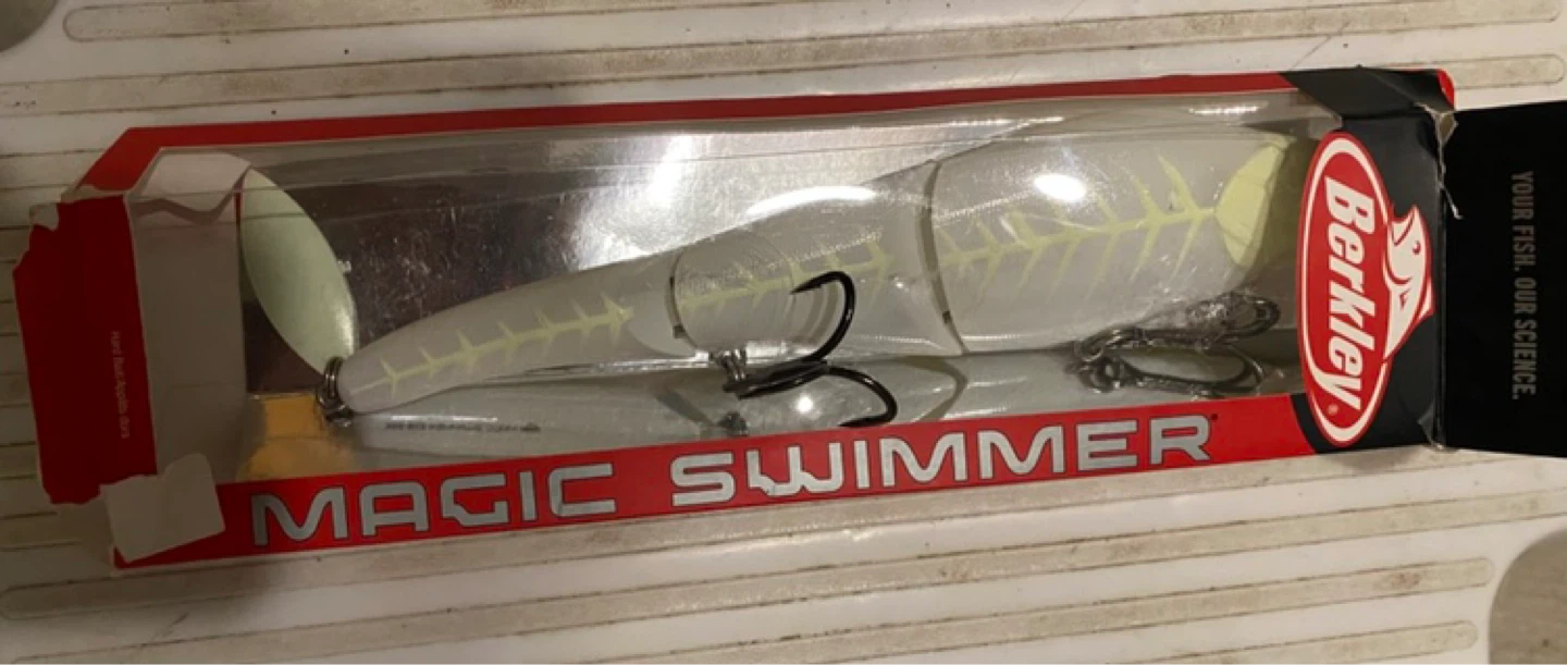 Sebile Magic Swimmer 4 1/2 oz Slow Sinking Fishing Lure