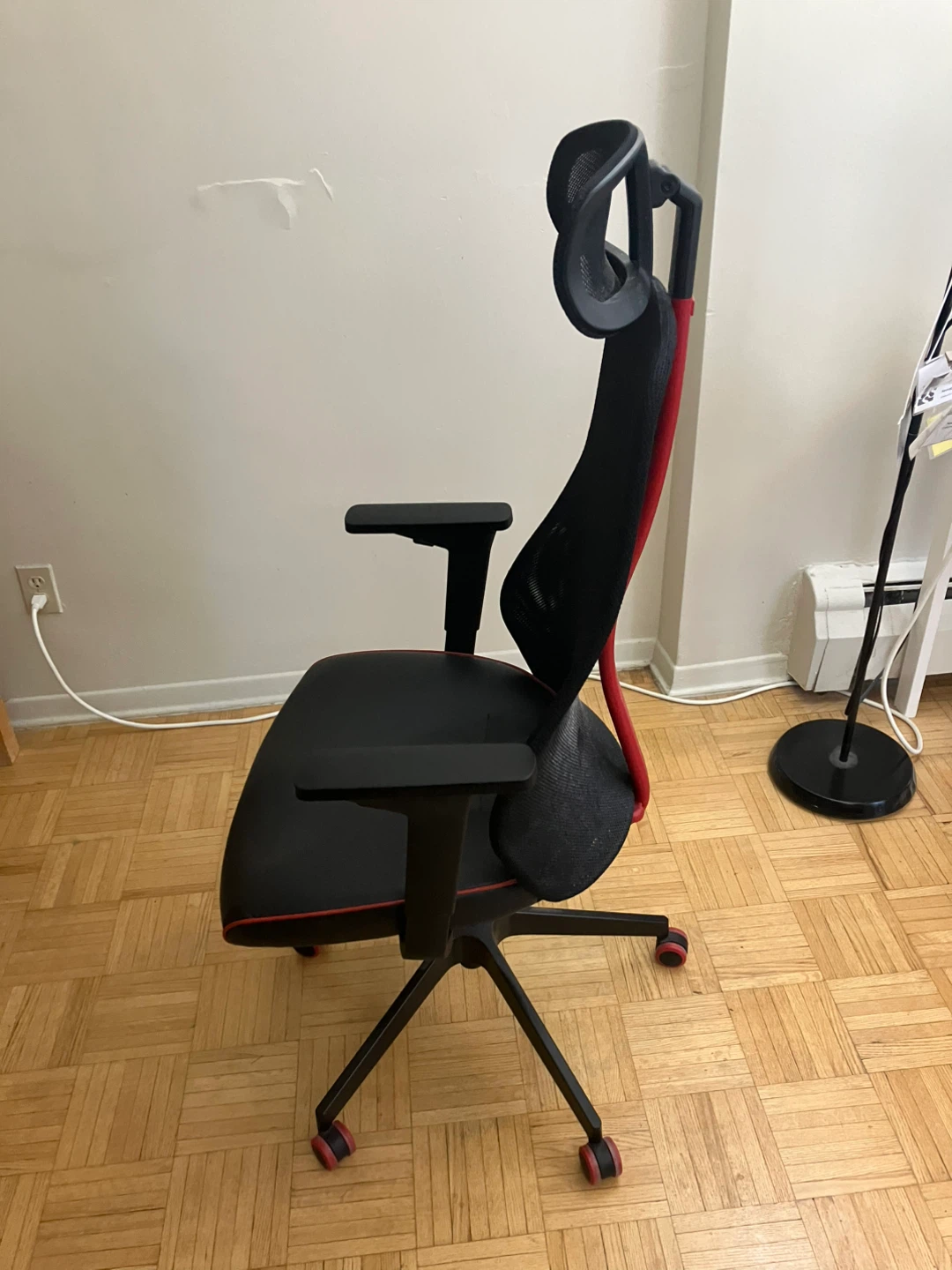 IKEA Matchspel Mesh Chair - photo 2