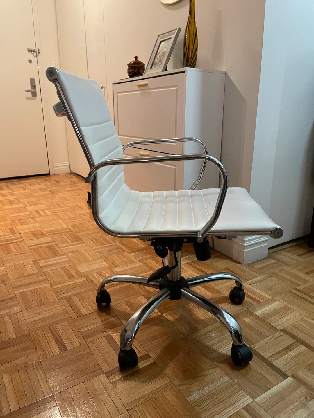 White Leather Office Chair - photo 2