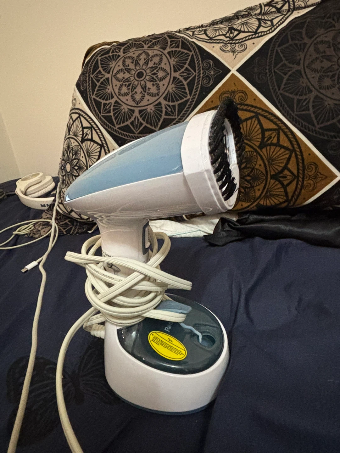 Steamer for clothes