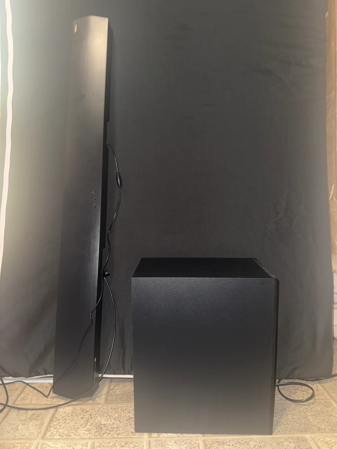 Samsung Soundbar & Subwoofer Speaker Set