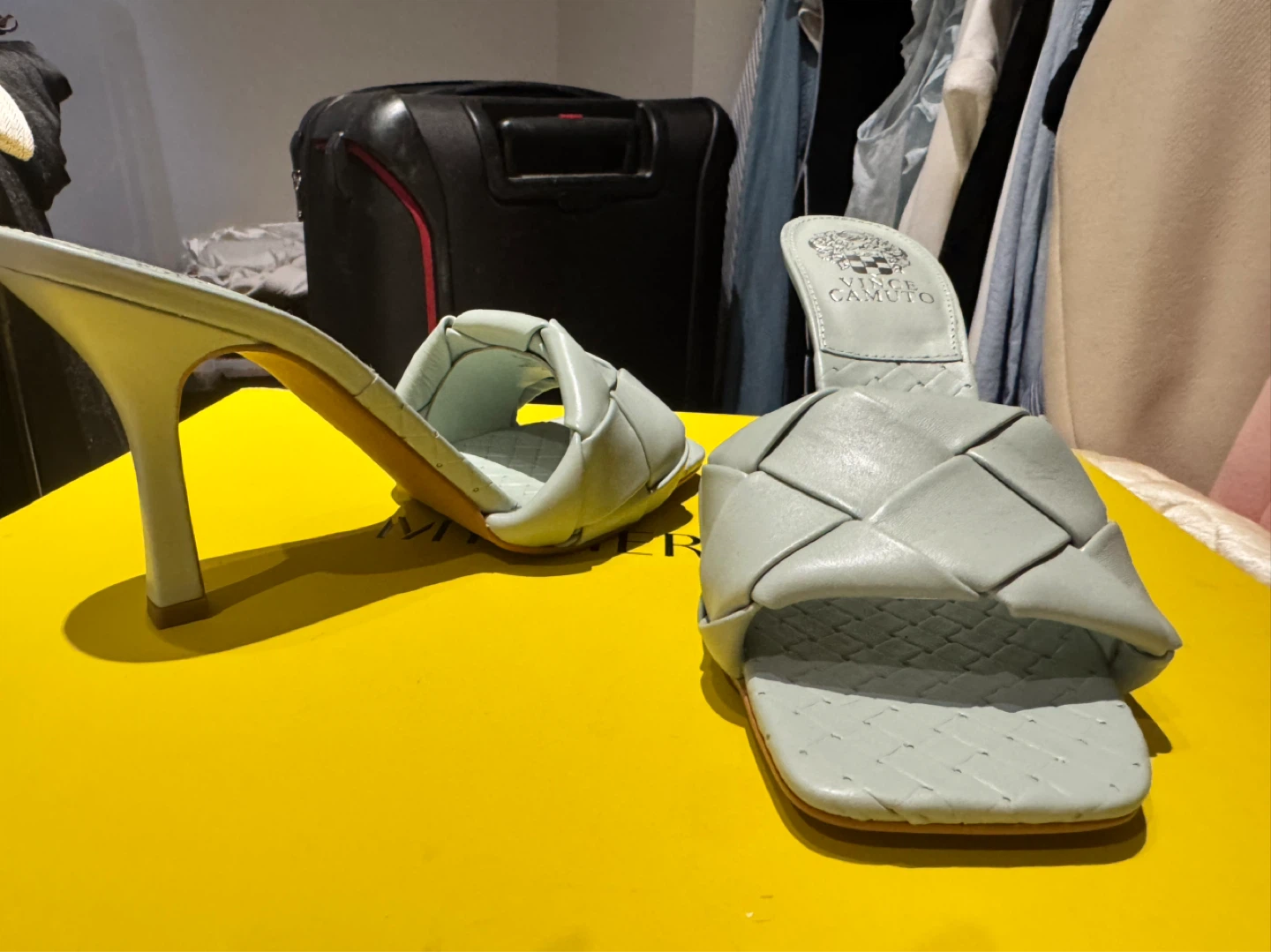 6 BN pairs of designer shoes 1 used  rt over $1200 - photo 2