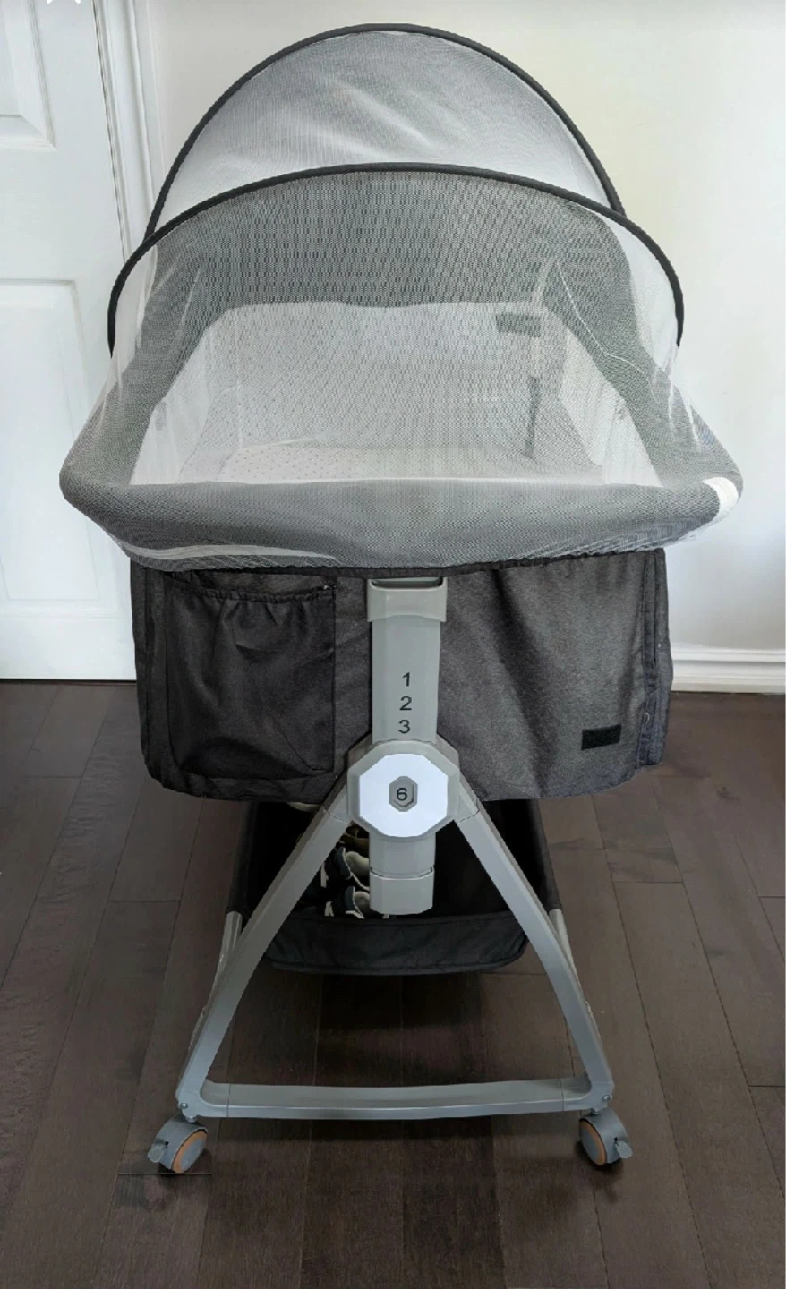 Grey Bassinet with Mosquito Netting - photo 3