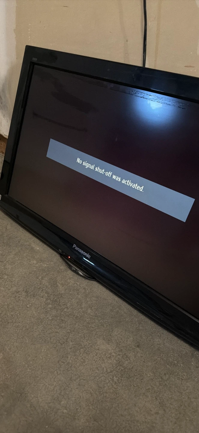 Panasonic Flat Screen TV - photo 2