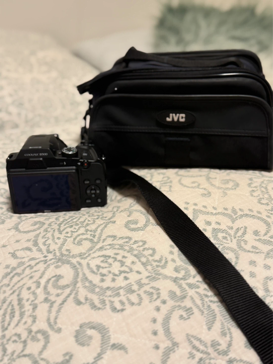 Nikon COOLPIX B500 Digital Camera with JVC Camera Bag - photo 2